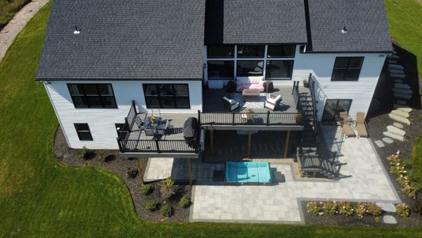 Custom deck Milford, Michigan