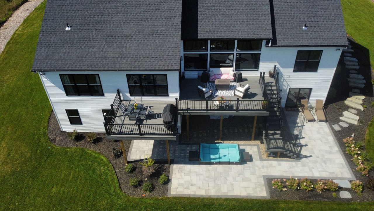 Custom deck Milford, Michigan