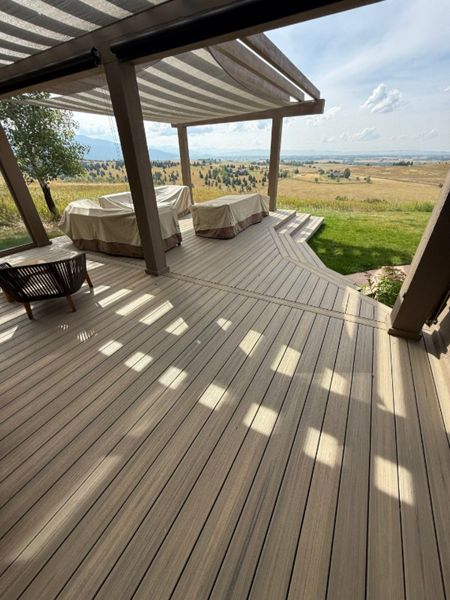Bozeman House with Trex Enhanced Honey Grove