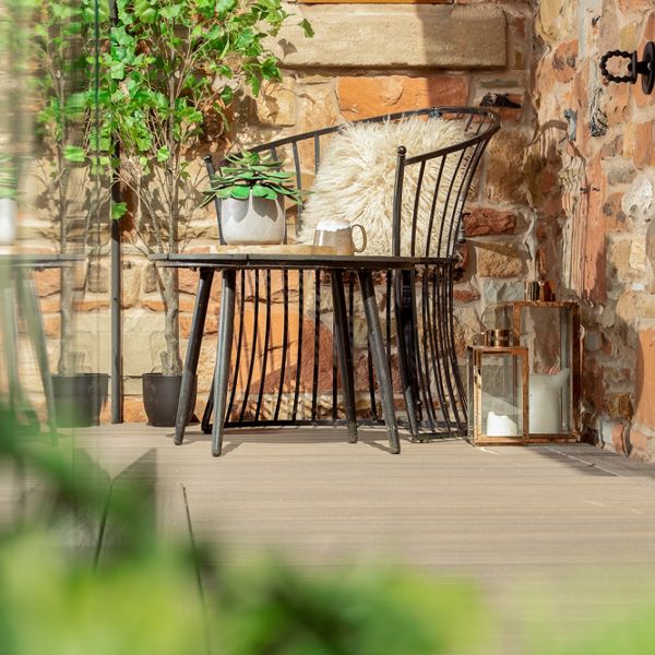 enh-manchester-001-rh-decking-chair-shot-RH010616E2S56.jpg