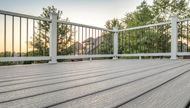 Composite and Aluminum Deck Railing Kits & Systems