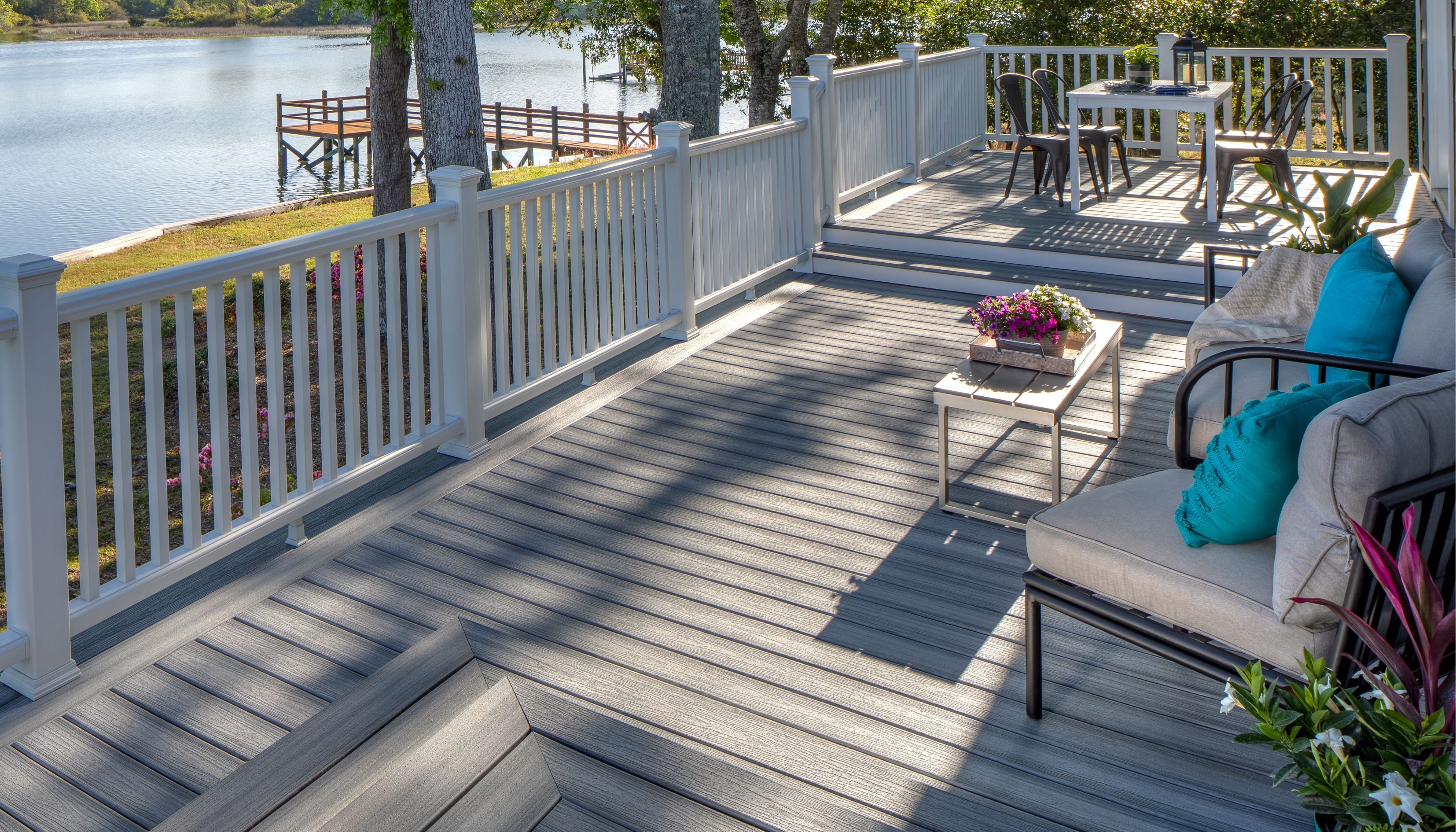 Trex Select® Railing - High Quality Deck and Stair Railing