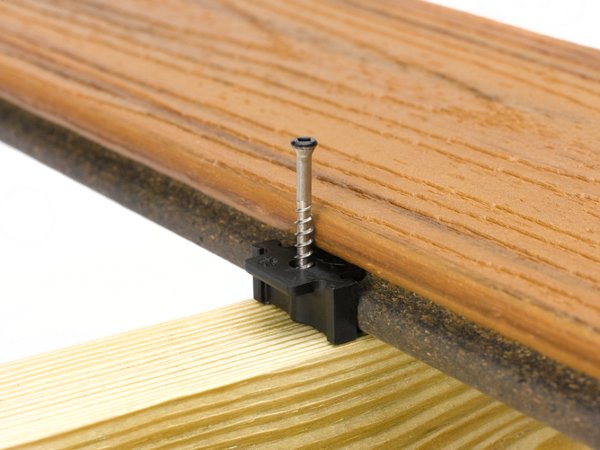 trex-hidden-fastener-install