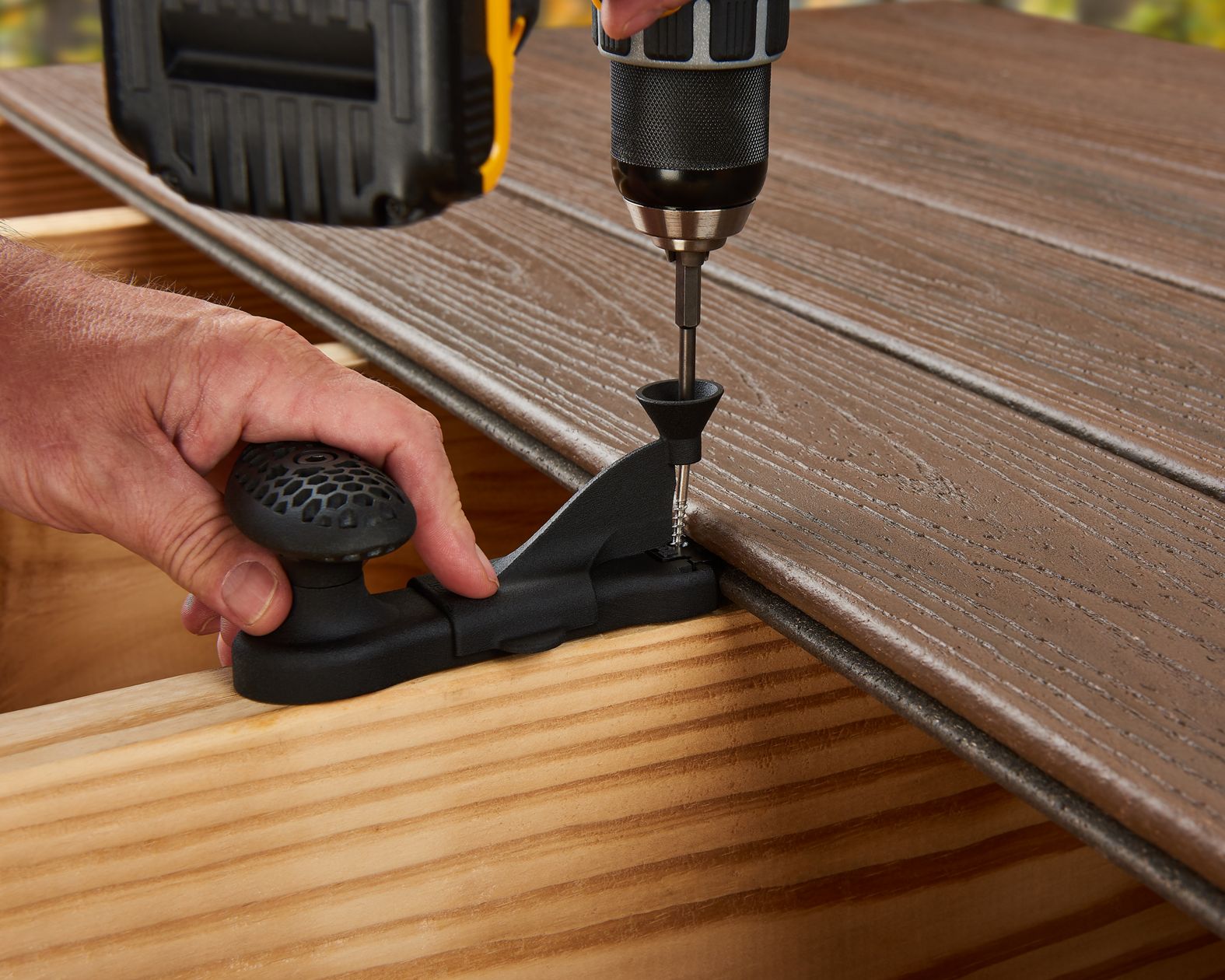 Trex® Decking Dealer & Distributor Locator