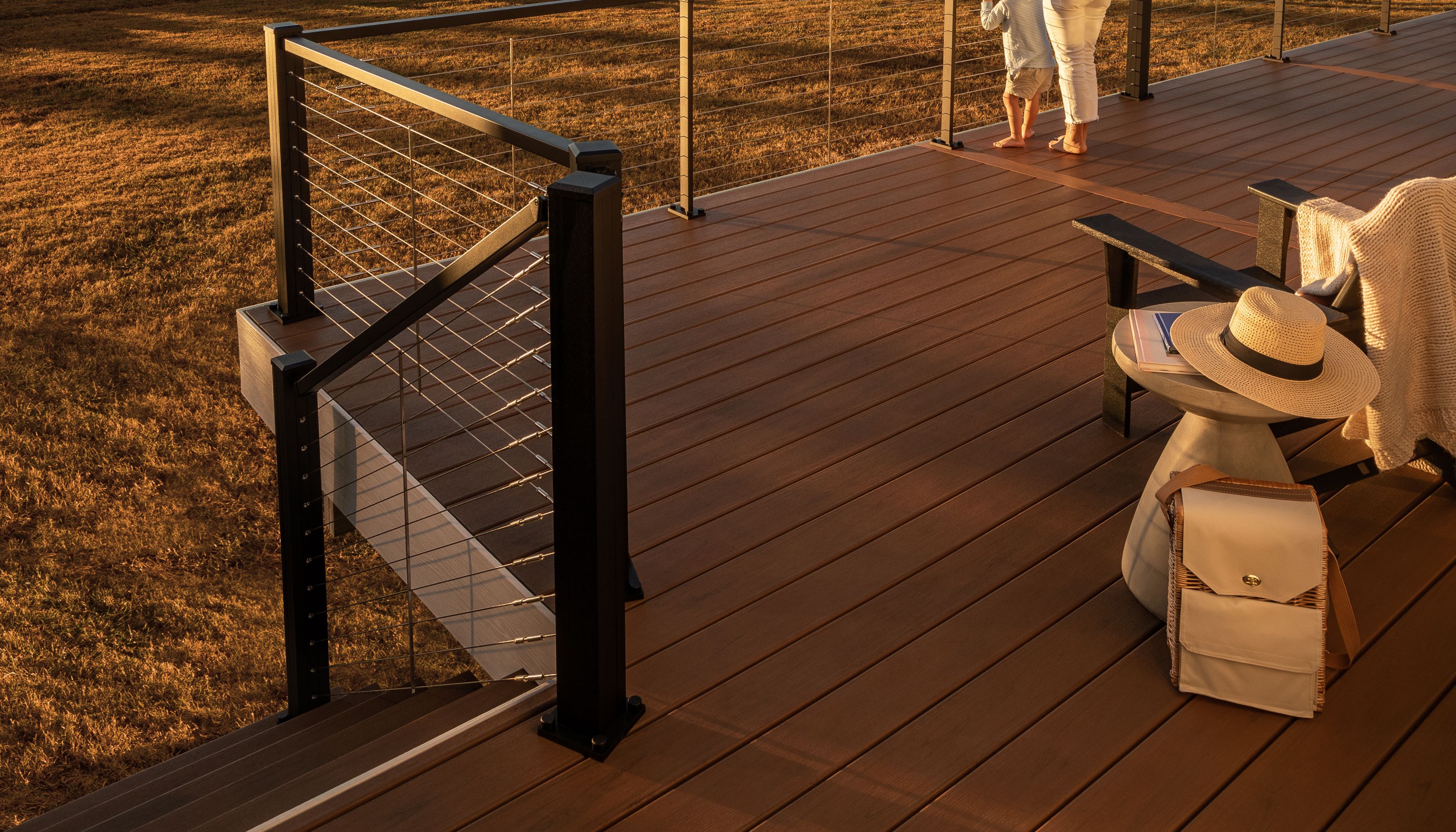 Shop Trex Transcend® Lineage® Composite Decking | Trex