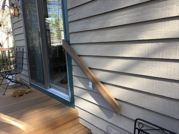 We go the extra mile including Trex 2x4 custom handrails that tie in perfectly with this siding product