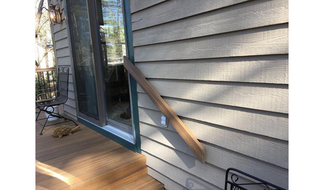 We go the extra mile including Trex 2x4 custom handrails that tie in perfectly with this siding product