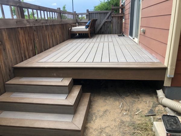 Rocky Harbor Deck with Toasted Sand Border