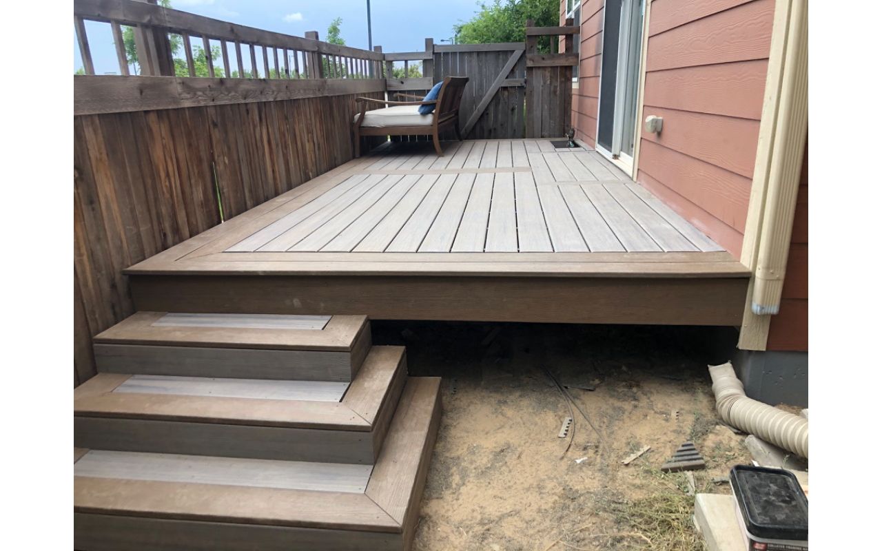 Rocky Harbor Deck with Toasted Sand Border