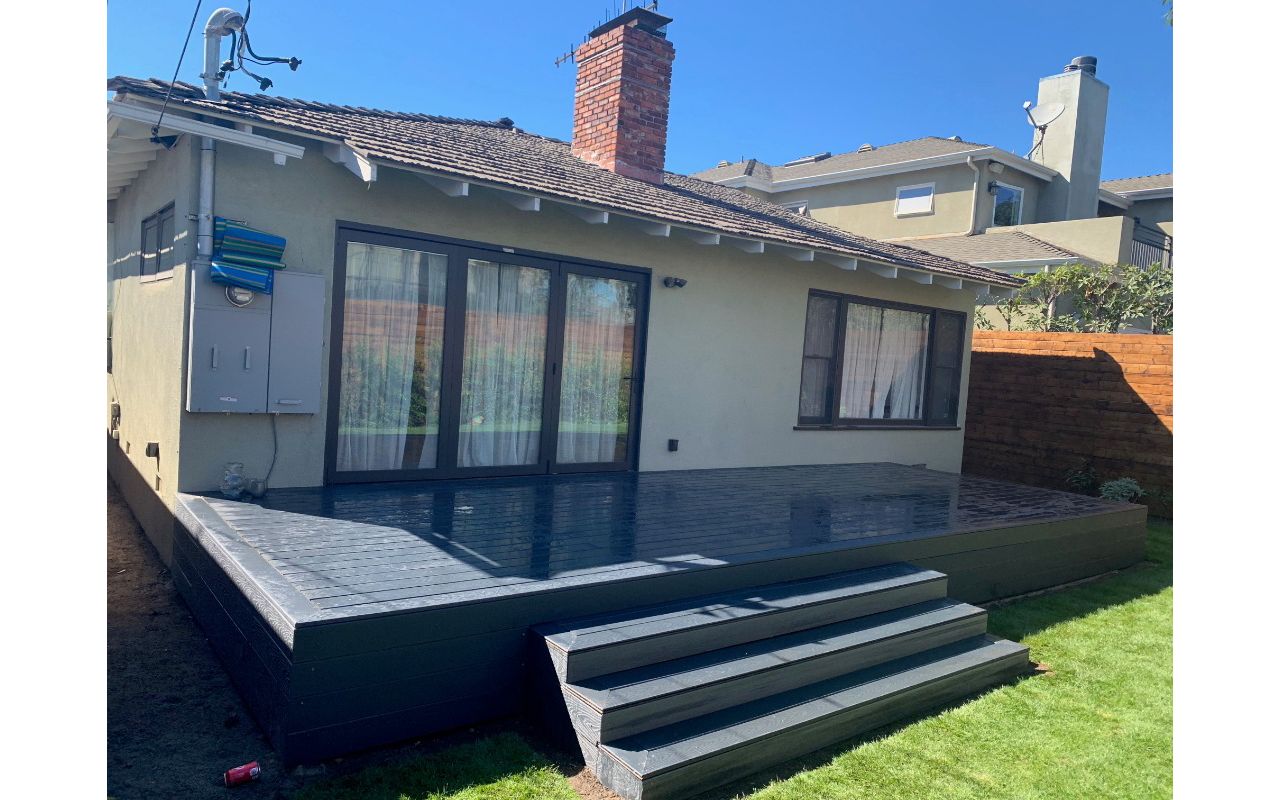Trex Select decking Redondo Beach backyard oasis