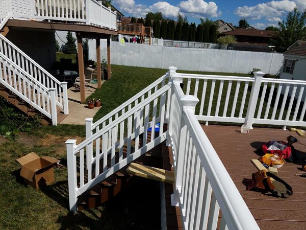 Custom Trex Select Saddle Deck in PA