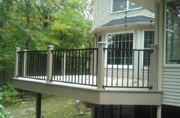 Transcends Decking With Reveal Railing