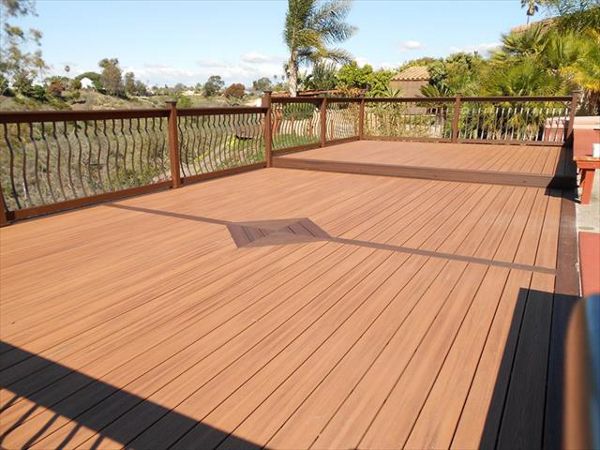Trex Tiki Torch decking with diamond inlay, San Diego, CA