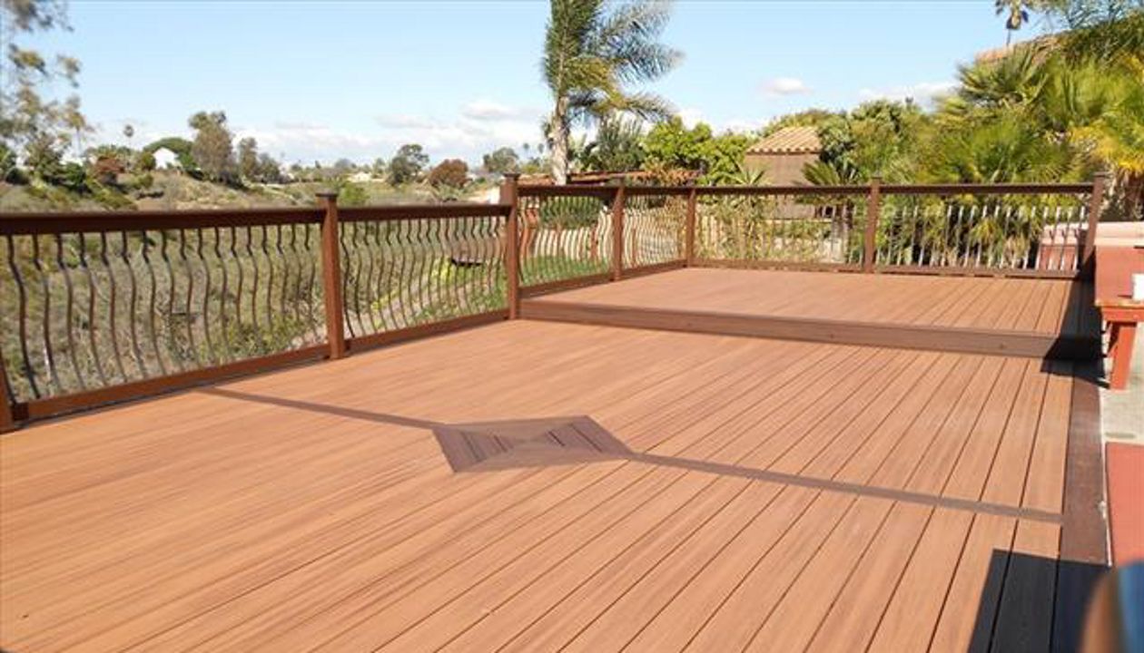 Trex Tiki Torch decking with diamond inlay, San Diego, CA