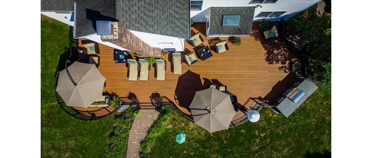 Curved Trex Deck with outdoor kitchen in Hopewell NJ