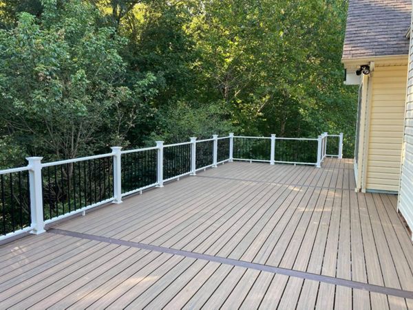 Trex Enhance Naturals Toasted Sand deck