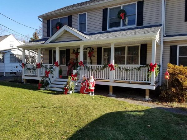 Trex Spiced Rum Deck and White Transcend Railing in Pequannock NJ
