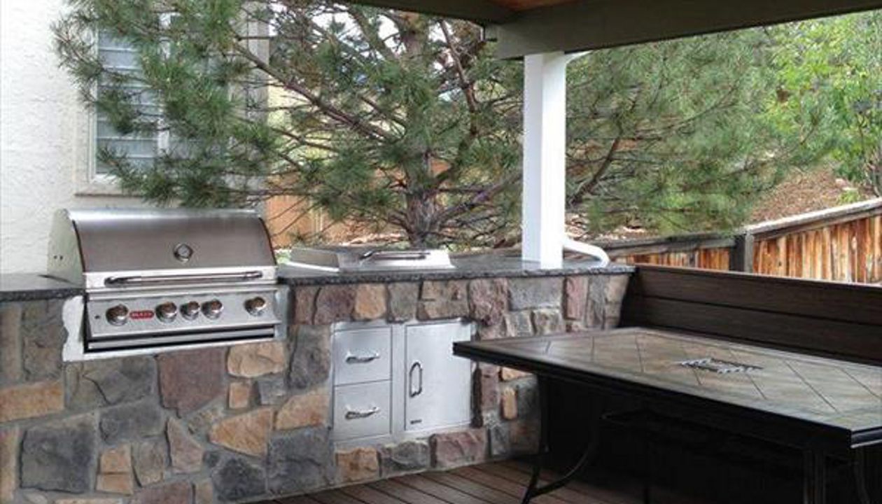 Trex Transcend Deck with a roof