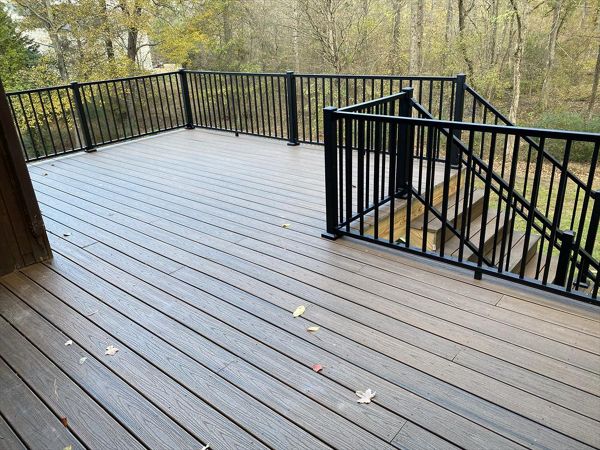 Rear Deckwith Spiced Run and Signature Railing