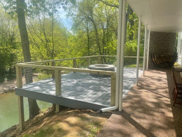 Deck Completed in Nashville, TN