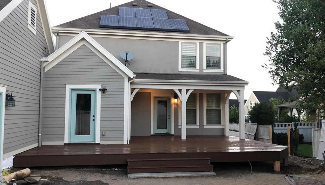 Deck is now complete, lets get the pergola in.