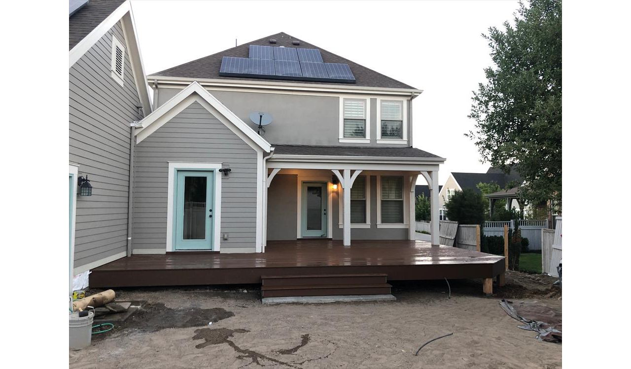 Deck is now complete, lets get the pergola in.