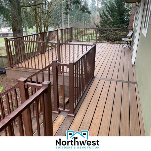 Trex Deck with Aluminum Railing