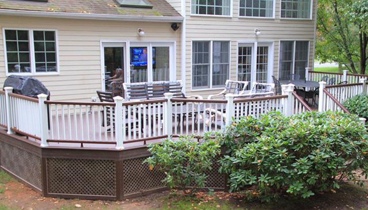 Transcend White Rail w/ Vintage Lantern top and bottom rails