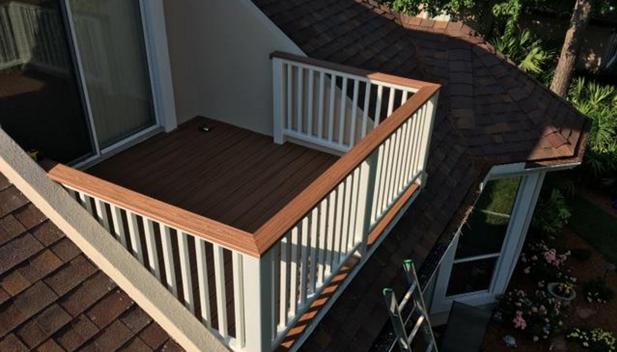 Trex Tiki Torch Balcony in Jacksonville, FL