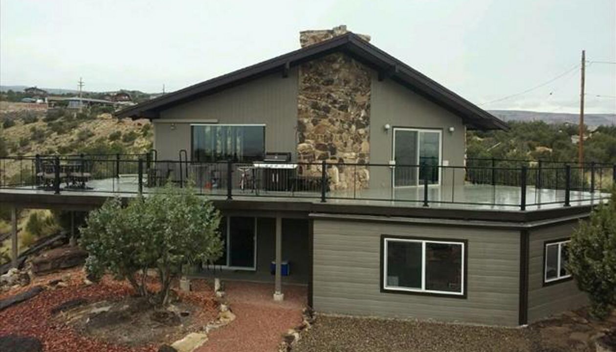 Transcends with Cable Rail