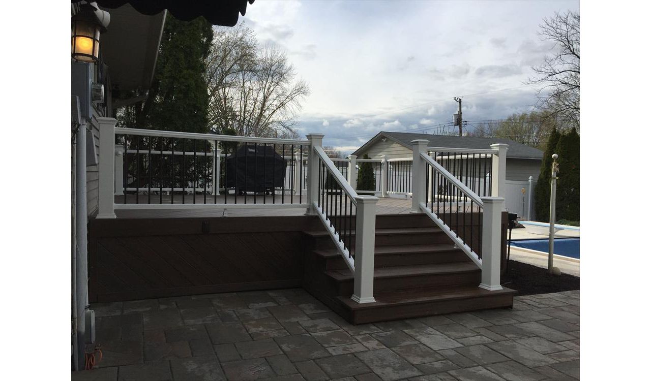 Trex Transcend Spiced Rum Decking, Trex Transcend Railing, Trex Transcend Spiced Rum Fascia - Indianapolis, Indiana
