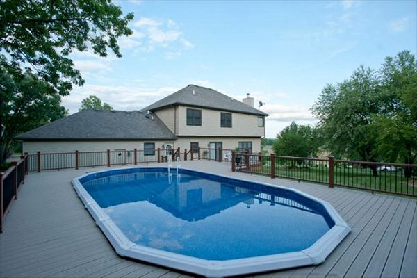 Transcend Rope Swing Decking with Treehouse Railings in McHenry