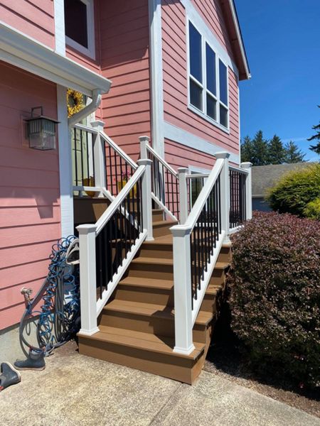 Beach Dune decking with Enhance railing, Astoria