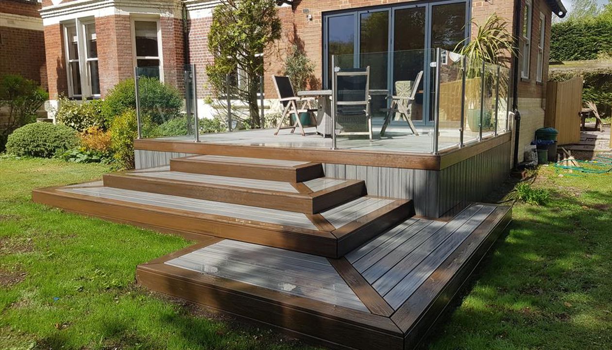 Trex Transcend Island Mist main area. Trex transcend spiced rum outer field border. Project Womenswold