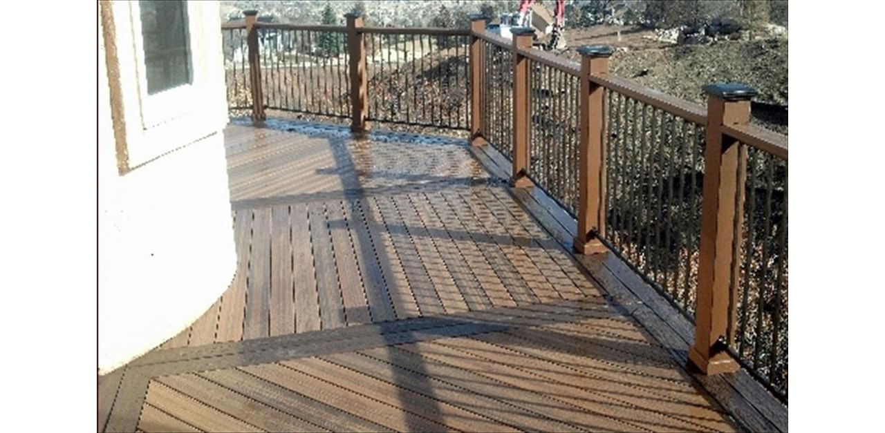 Trex Transcend Havana Gold Decking.