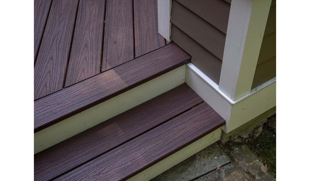 Deck and Screened Porch with Curved Step, Built In Seating, Trex Transcend, Spiced Rum, Ridgefield, CT