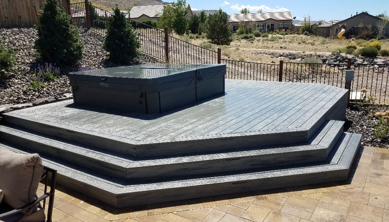 Hot tub Trex deck in Reno, Nev.