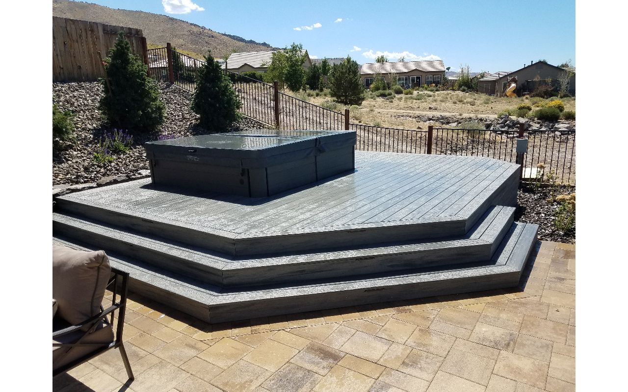 Hot tub Trex deck in Reno, Nev.