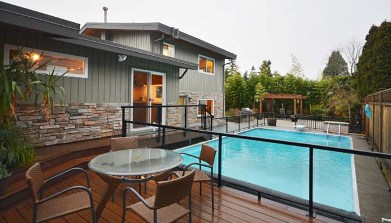 Trex Transcend Spiced Rum and Lava Rock; Pool Side Deck with glass railings - Delta BC