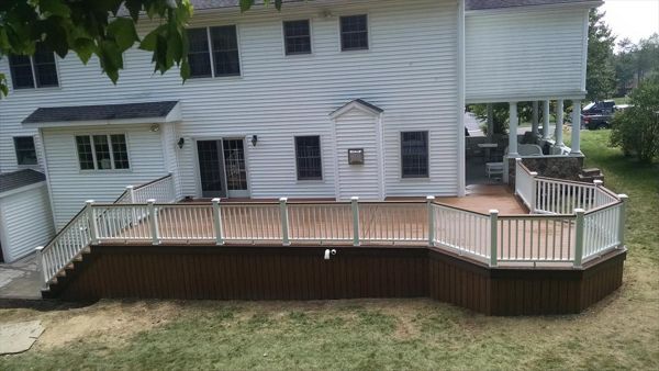 Trex Transcend deck with custom octagon in Endwell, NY.