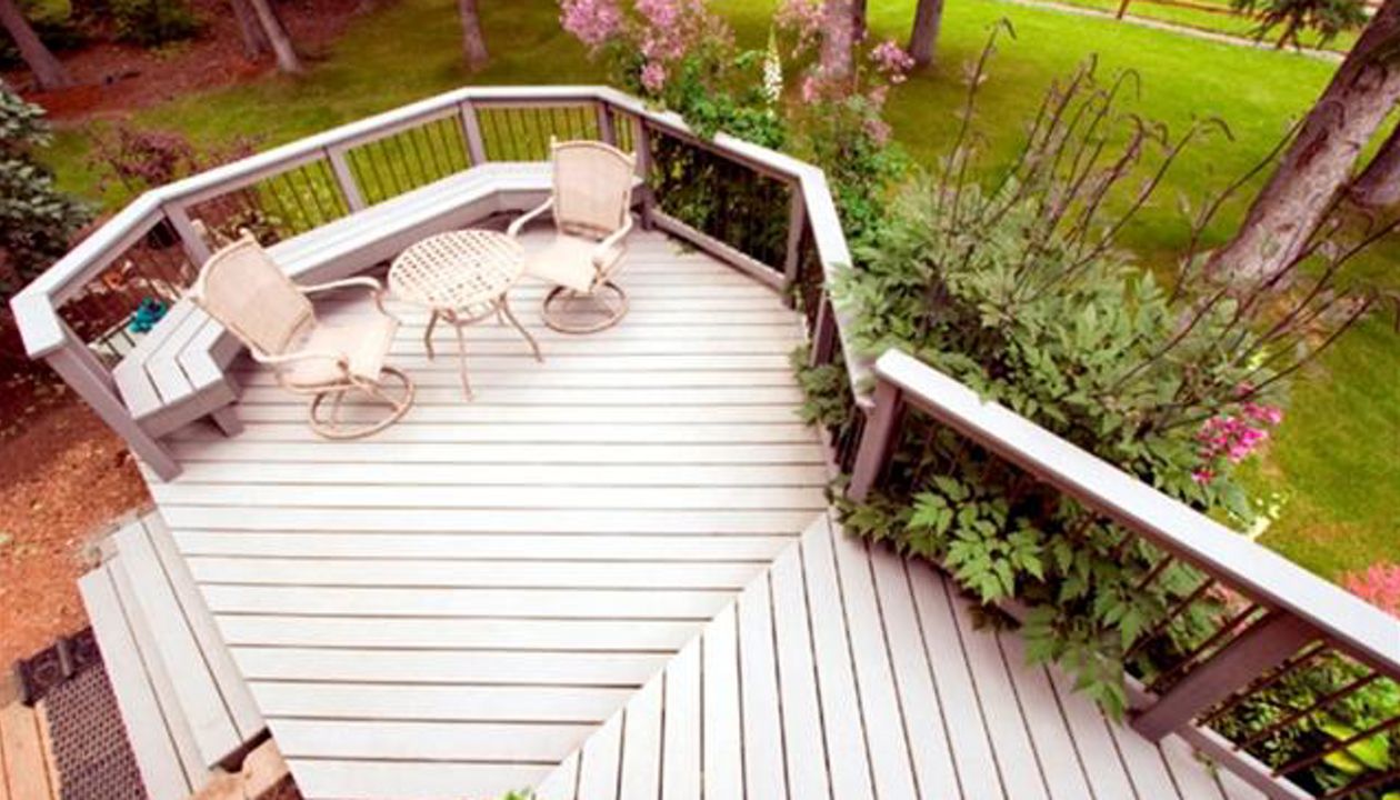 A front Trex porch by Treeline Construction