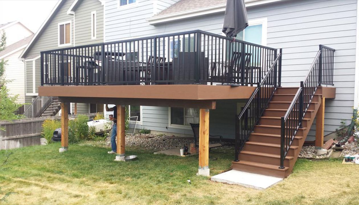 Trex Enhance Saddle Decking, Fascia, & black rails