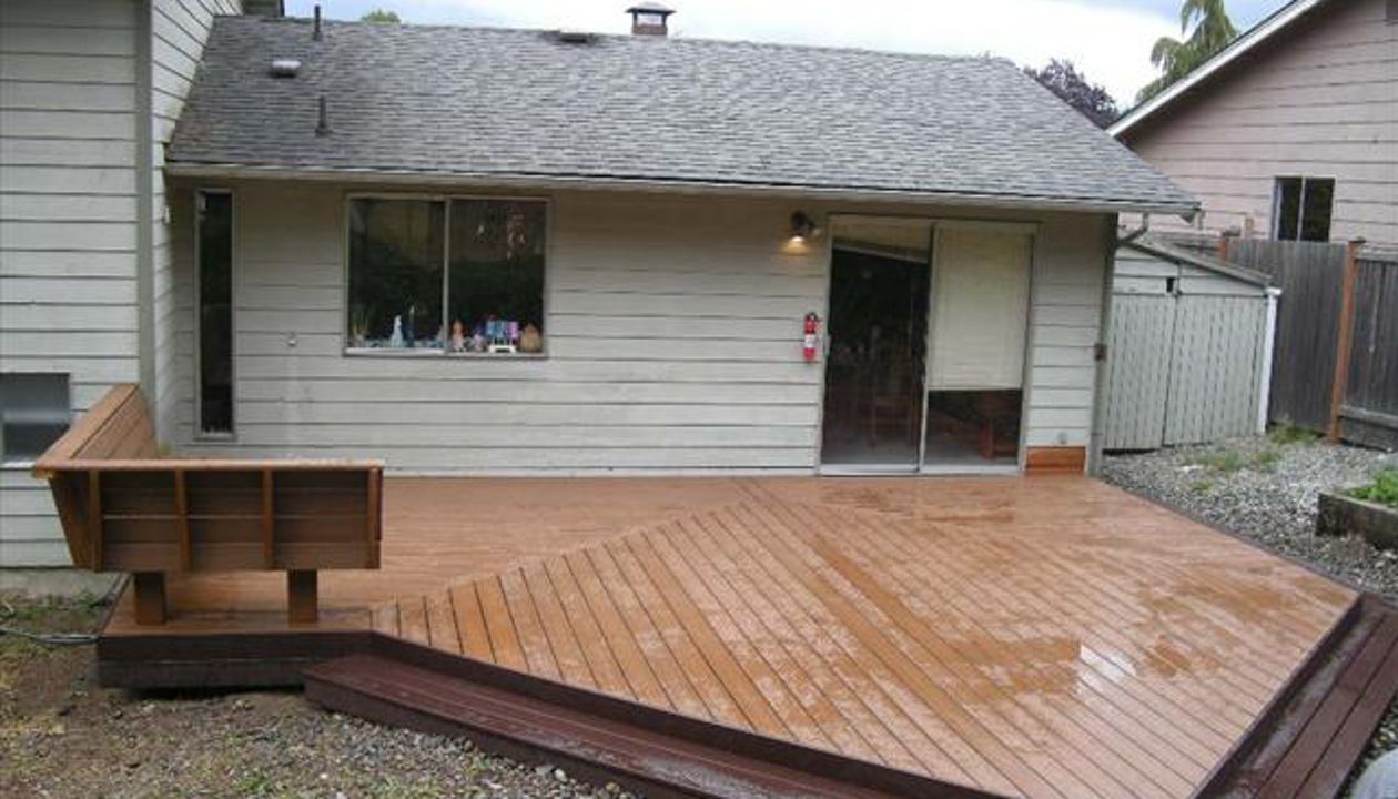 Saddle and woodland brown