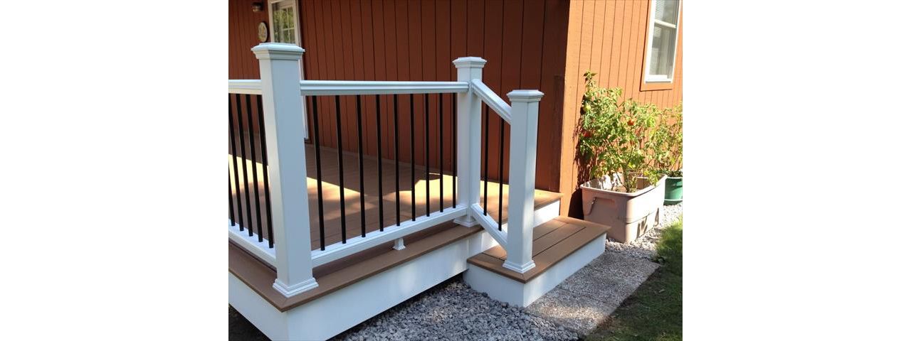 Transcend white railing wiith aluminum balusters