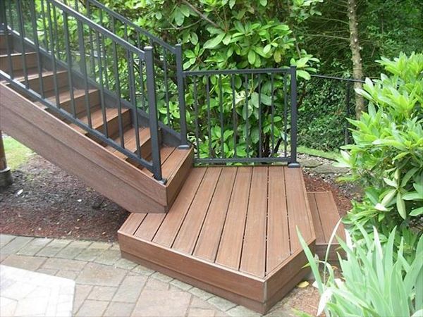 Spiced Rum decking and trim with Signature aluminum rails