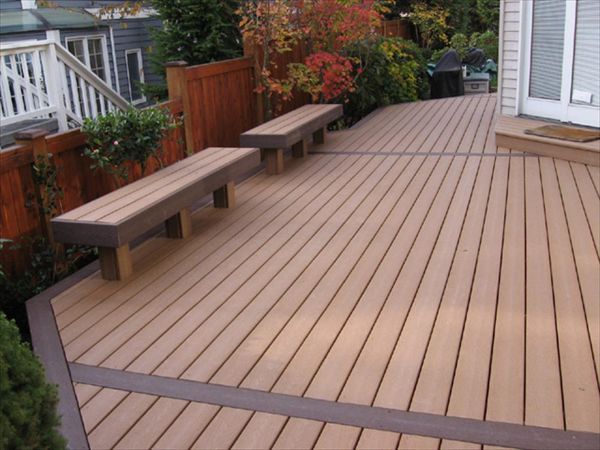 Trex Saddle Deck with Woodland Brown border.
