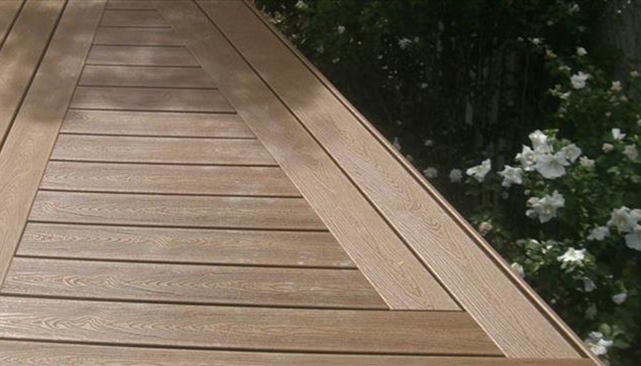 Custom Trex Composite Decking servicing Dundas, Hamilton