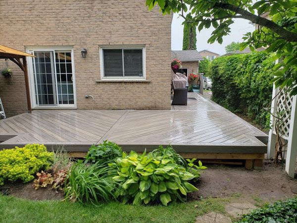 Contact Align Decking today for your custom composite decking needs. Servicing Durham Region, Kawartha Lakes, and the Barrie & Orillia areas.