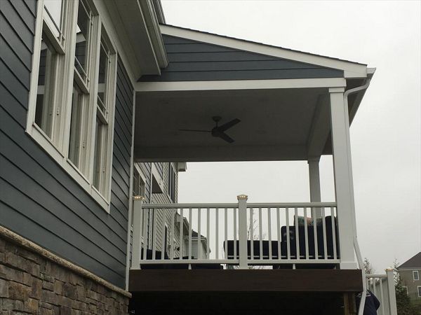 Spiced Rum Deck with Covered Roof