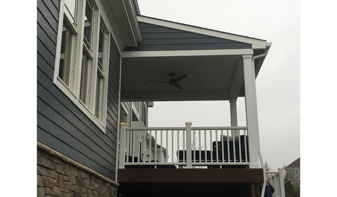Spiced Rum Deck with Covered Roof